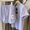 Short et t-shirt femme légers et confortables pour un look estival décontracté – Image 6