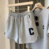 Short et t-shirt femme légers et confortables pour un look estival décontracté – Image 8
