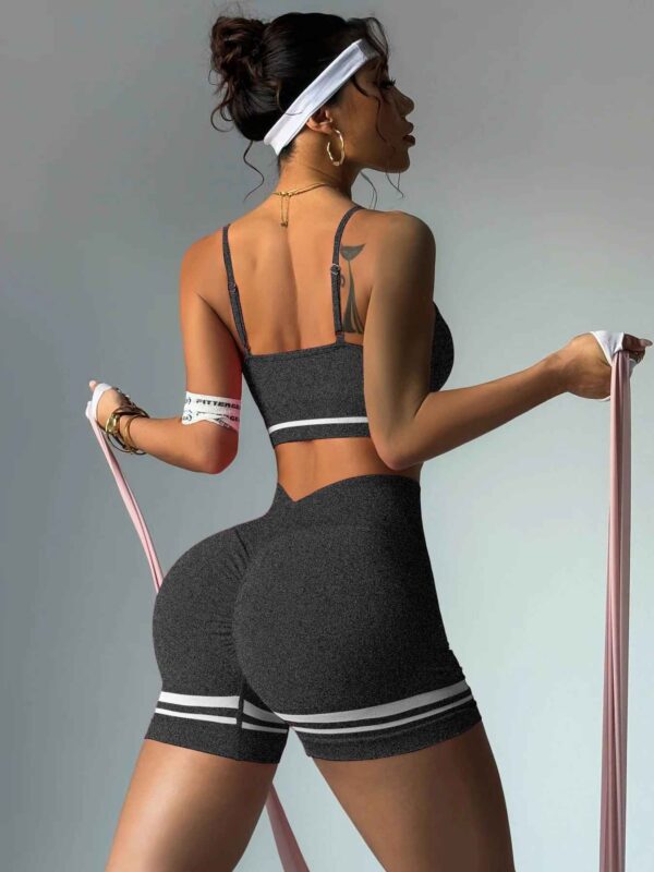 Ensemble Décontracté Femme – T-shirt et Short Style Sporty
